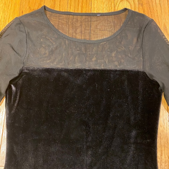 Top - Picture 2 of 4